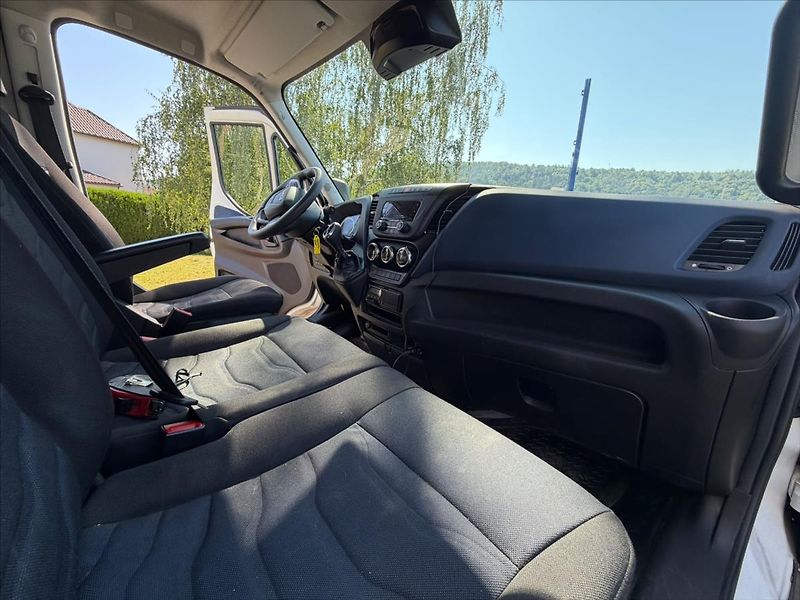 Iveco Daily 3,0 70C18 HA8  SKŘÍŇ + ČELO - fotka 32 z 37