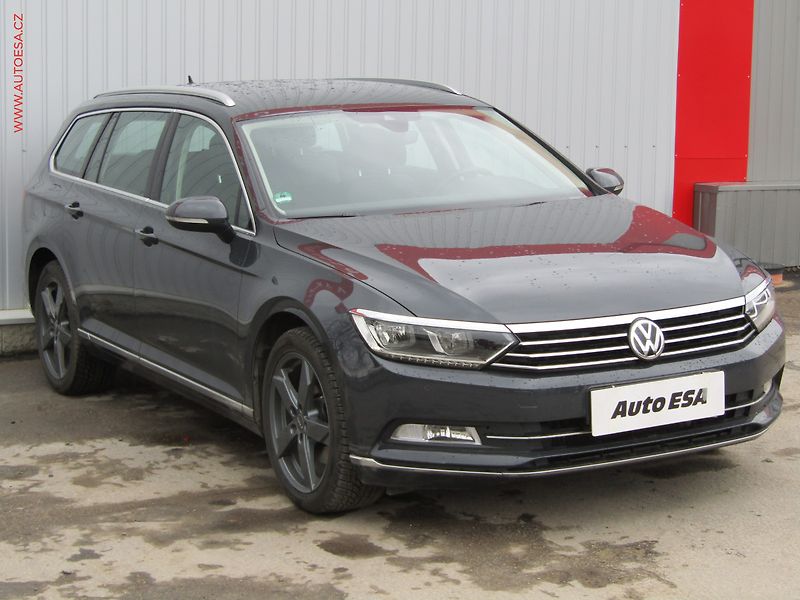 Volkswagen Passat (2018) 2.0TDi, Highline, DSG, LED - fotografie inzerátu