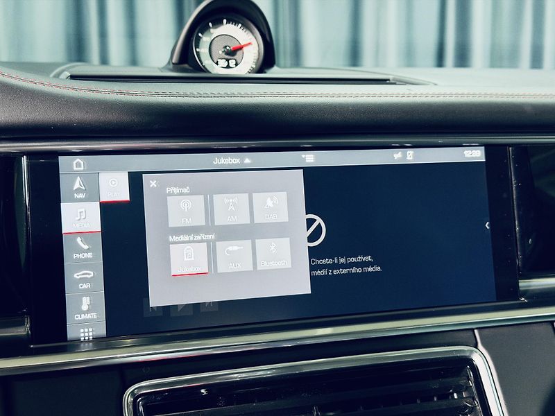 Porsche Panamera (2019) PANAMERA*TURBO*PANO*360* - fotka 27 z 37