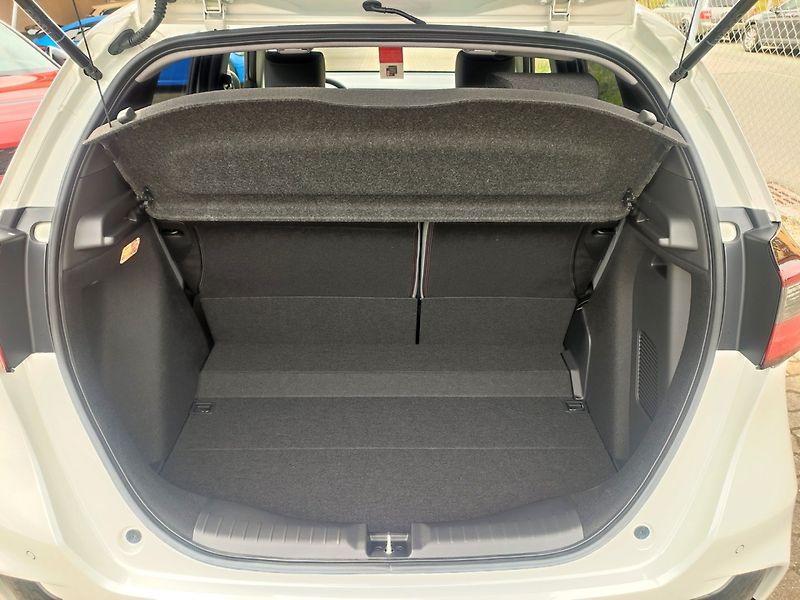 Honda Jazz (2026) SPORT + 1.5eHEV 122k AKCE !!! - fotka 21 z 35