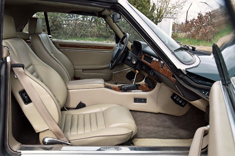Jaguar XJS (1990) 5.3 V12 CLASSIC COLLECTION - fotka 32 z 49