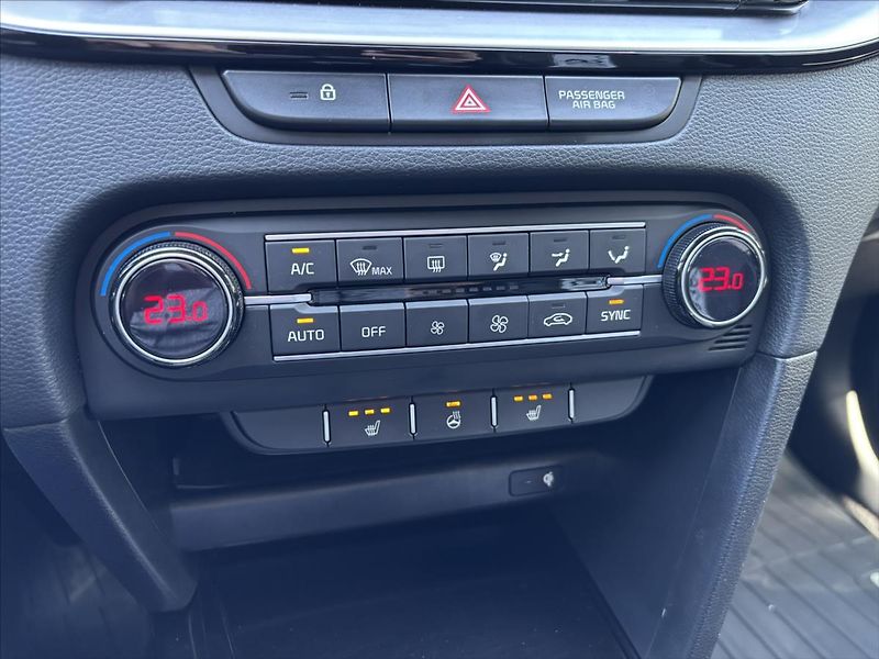 Kia XCeed 1,5 TGDi TOP ZÁRUKA KAMERA NAV - fotka 27 z 43
