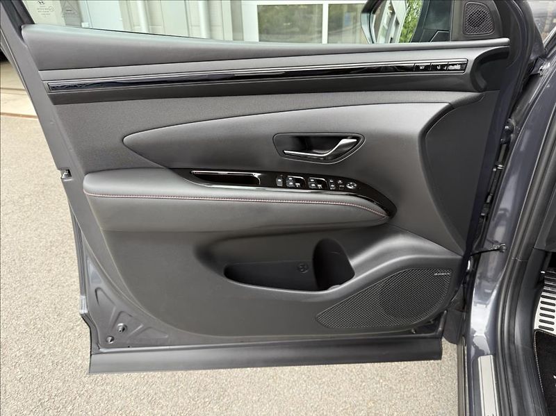 Hyundai Tucson 1,6 T HEV AT  N Line Premium - fotka 9 z 29