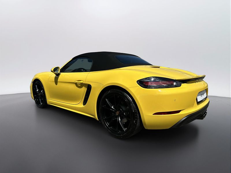 Porsche Boxster 718 - fotka 3 z 30