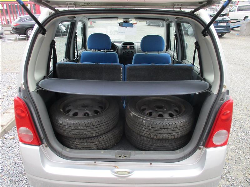 Opel Agila 1,2 i, klima, + letní pneu, - fotka 22 z 23
