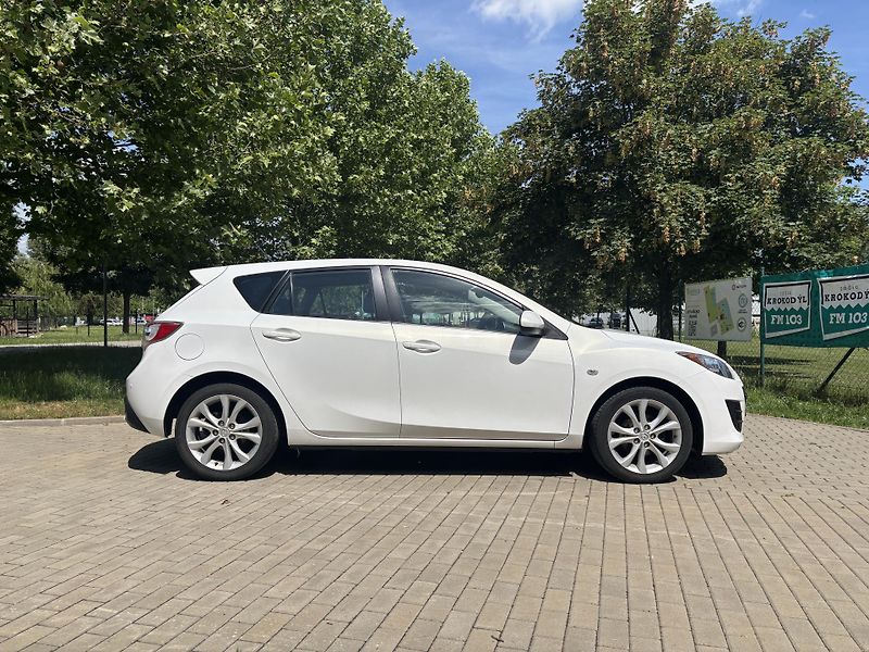 Mazda 3 1.6 Active Plus - fotka 12 z 30