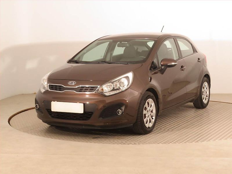 Kia Rio (2011) 1.4 CVVT, Serv.kniha - fotka 2 z 14