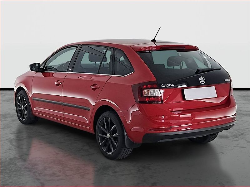 Škoda Rapid (2018) Spaceback 1.0 TSI, Xenony - fotka 4 z 18