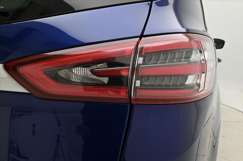 Ford S-MAX 2,0 TDCi 132 kW TITANIUM Záruk - fotka 28 z 29
