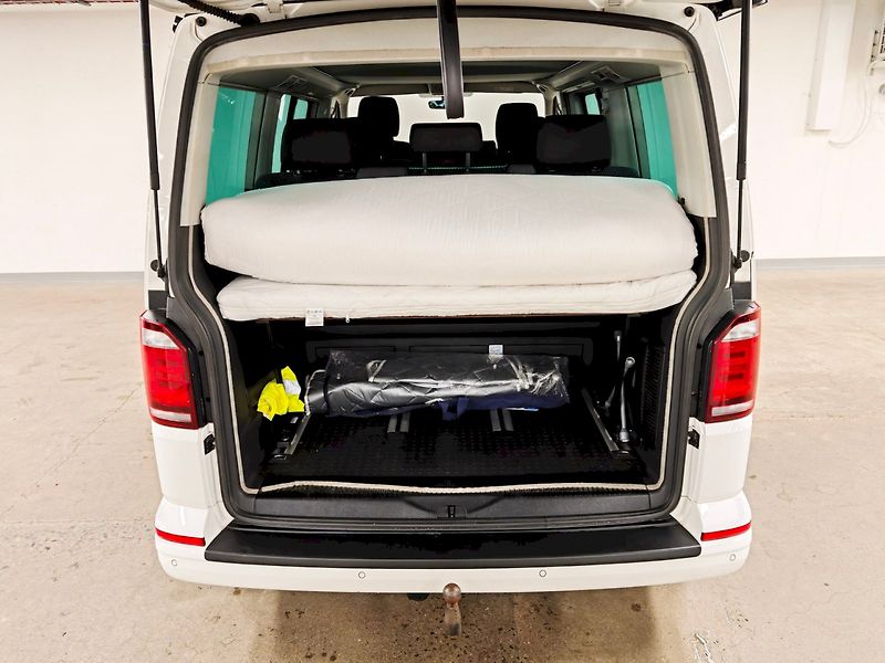 Volkswagen California (2018) 2.0 BiTDI 150 kW DSG 4x4 BEACH - fotka 22 z 24