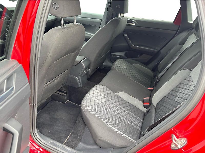 Volkswagen Taigo 1.5 TSI DSG R-LINE 110 kW - fotka 20 z 24