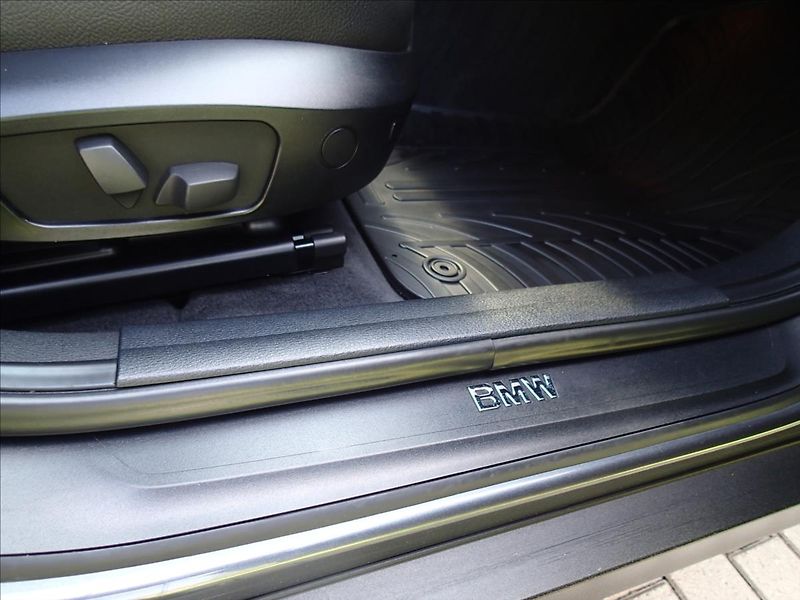 BMW X1 2,0 135 kW, 4x4 - fotka 19 z 47