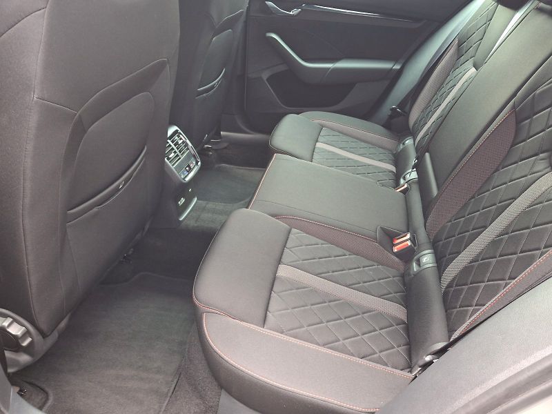 Škoda Octavia (2021) RS DSG 2,0TDi 147kW - fotka 10 z 34
