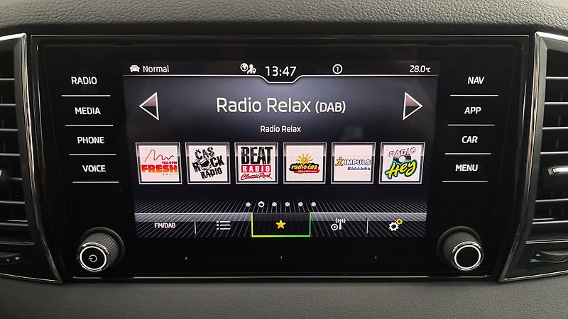 Škoda Karoq 1.5 TSI DSG Style - fotka 11 z 29