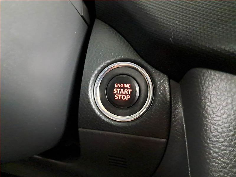 Suzuki Swift (2012) 1.6 Sport, Xenony, Tempomat - fotka 17 z 19