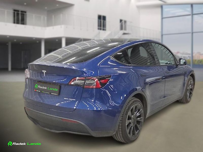 Tesla Model Y (2022) Tažné | Možnost FSD - fotka 4 z 11
