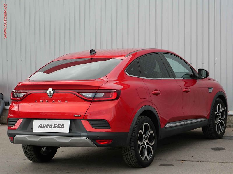 Renault Arkana (2023) 1.6 SCe, ČR, AT, LED, navi - fotka 4 z 31