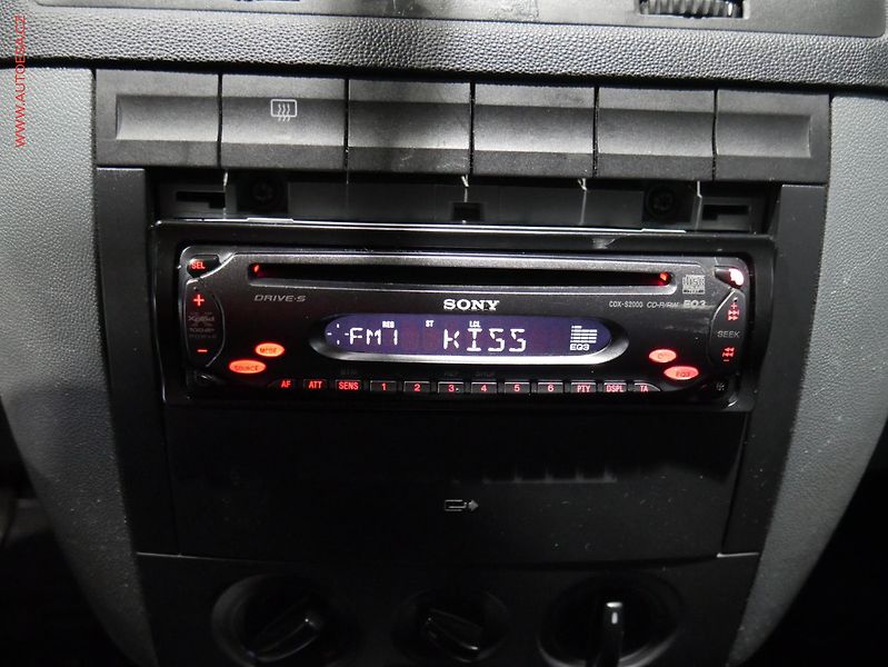 Škoda Fabia (2004) 1.2i, 1.maj,ČR, Tažné, STK4 - fotka 12 z 13