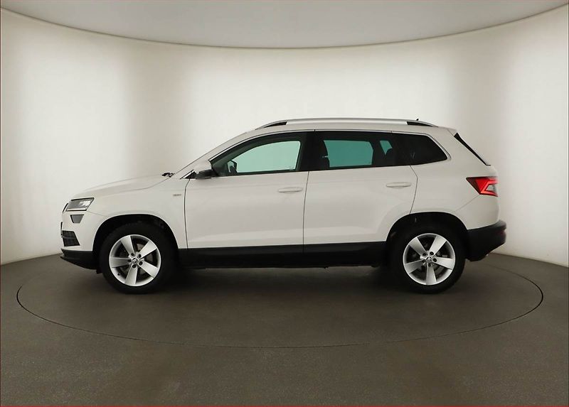 Škoda Karoq (2019) Style 1.6 TDI, Automat, Navi - fotka 3 z 16