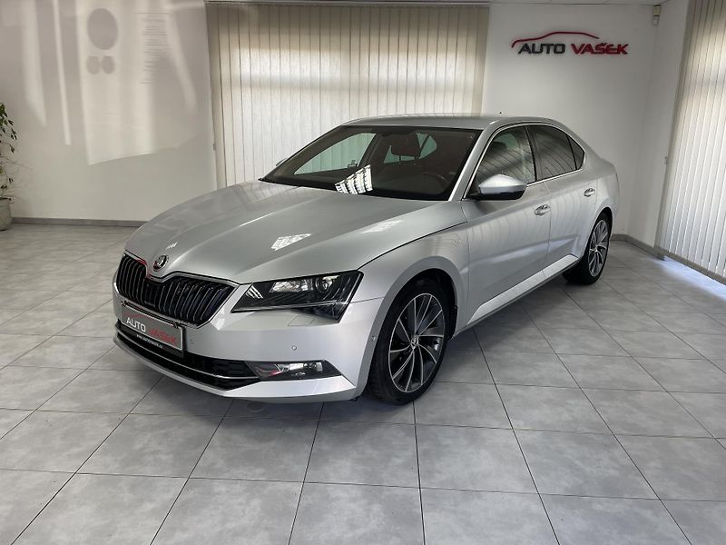 Škoda Superb 2.0 TDi 110 kw REZERVACE - fotka 7 z 33