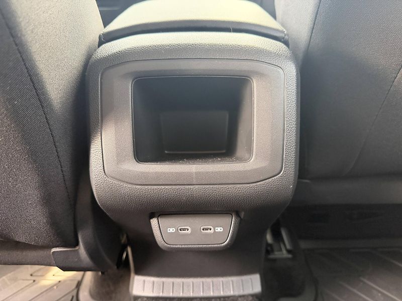 Volkswagen T-Cross (2025) People 5G 1,0TSI - fotka 21 z 24