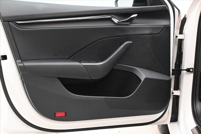 Škoda Octavia 2,0 TDI 110kW SportLINE Záruka - fotka 26 z 32