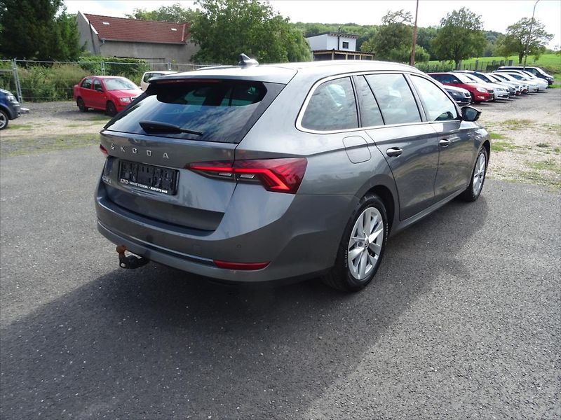 Škoda Octavia 1,0 TSI 81 kW Business - fotka 7 z 33