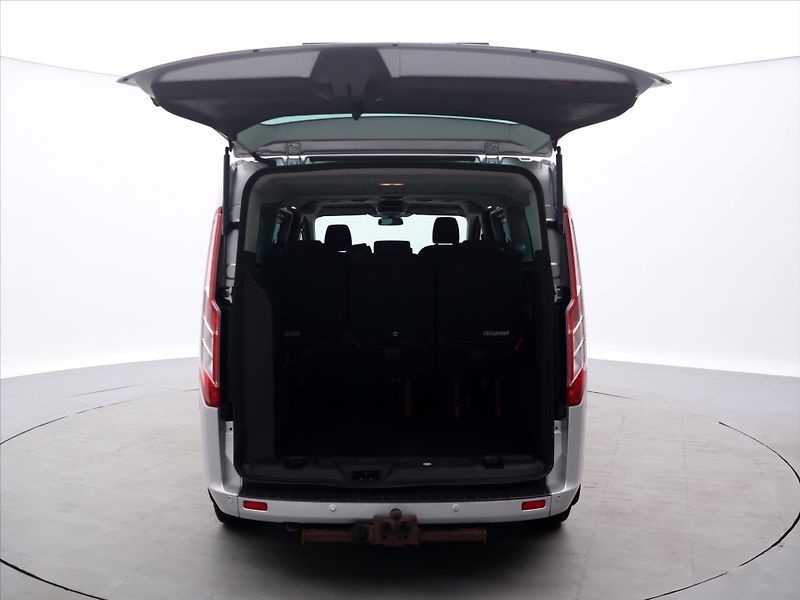 Ford Tourneo Custom 2,2 TDCI 114kW TITANIUM CZ 8Mí - fotka 9 z 37