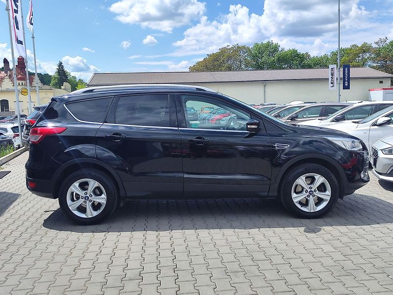 Ford Kuga 2.0 TDCi/110kW Trend 4x4 - fotka 4 z 29