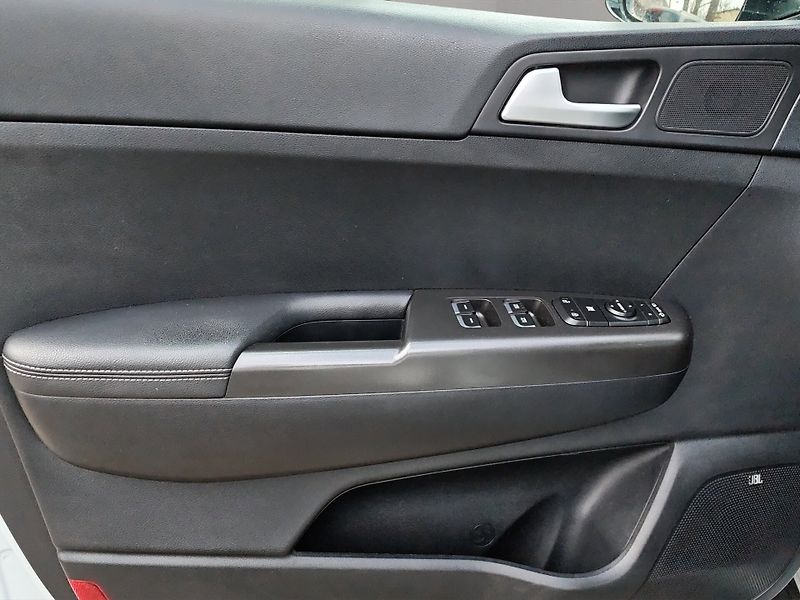 Kia Sportage (2018) ČR , kamera , 1.majitel - fotka 12 z 20