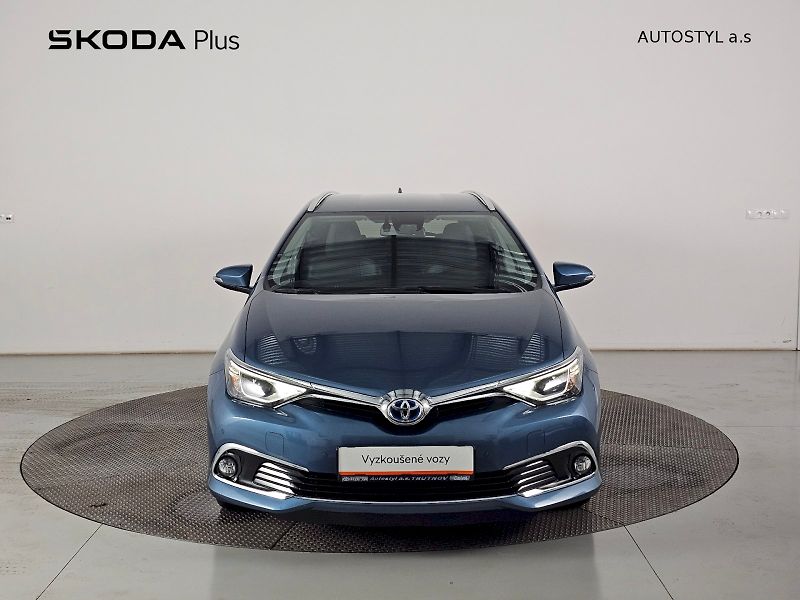 Toyota Auris (2015) TS 1.8HEV EXECUTIVE - fotka 4 z 29