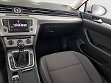 Volkswagen Passat (2016) 2.0 TDI, Tempomat - náhled 8