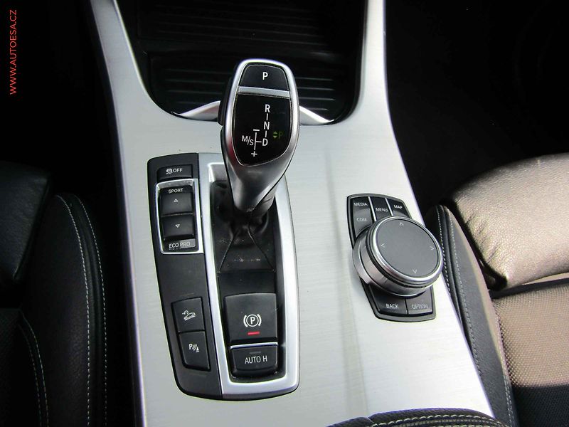 BMW X4 (2018) 3.0d xDrive35d, AT, bixen - fotka 20 z 25