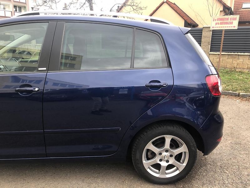 Volkswagen Golf Plus (2012) 1,2TSi Autoklima  - fotka 18 z 54
