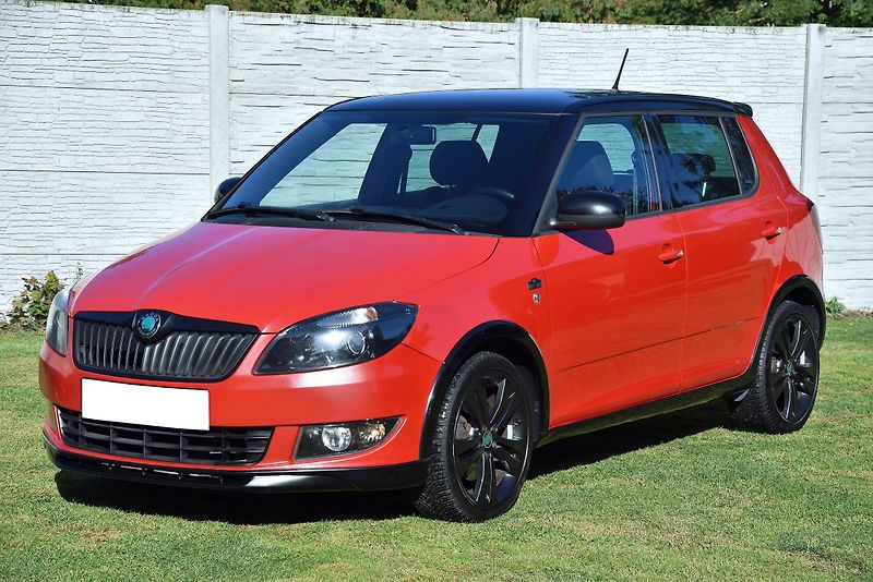 Škoda Fabia 1.2 TSi MONTE CARLO,KLIMA,TEMP - fotka 6 z 43