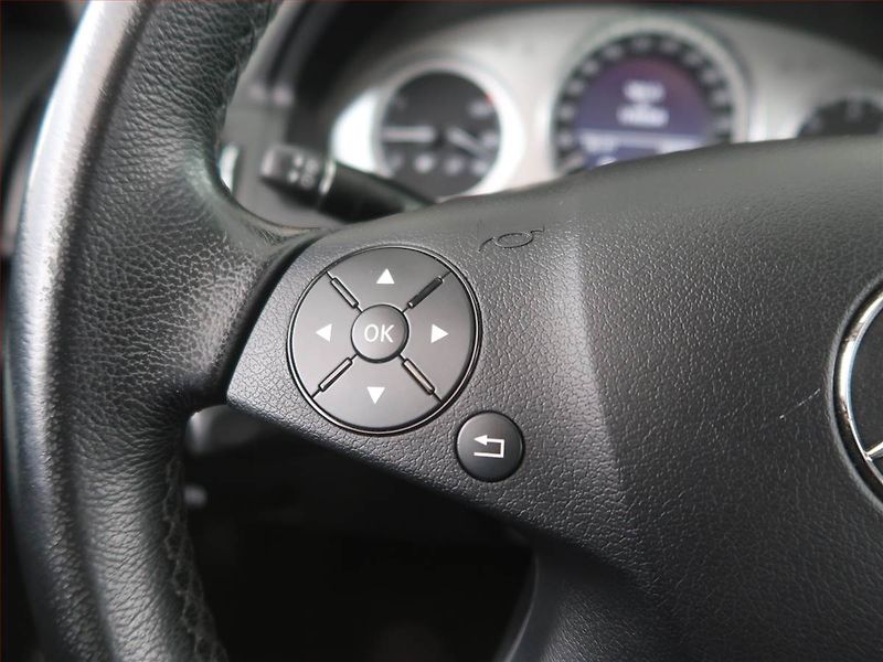 Mercedes-Benz Třídy C (2009) Avantgarde C 220 CDI, Automat - fotka 16 z 21