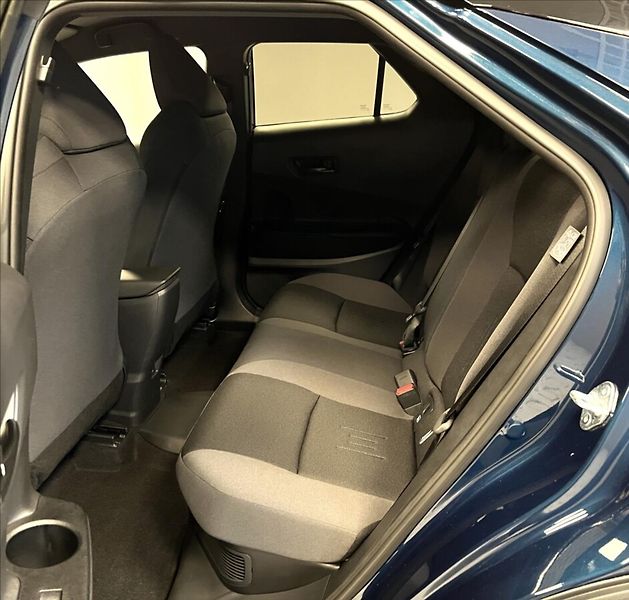Toyota C-HR 2,0 PHEV STYLE - fotka 11 z 17