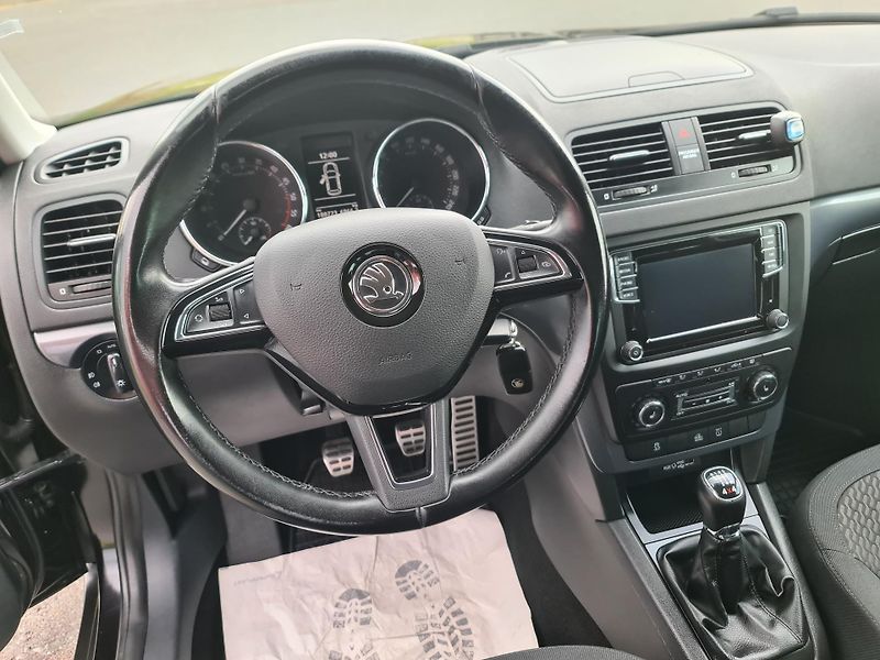 Škoda Yeti (2015) 2.0 TDi 103-KW 4x4 ADV OLOMOUC - fotka 39 z 76