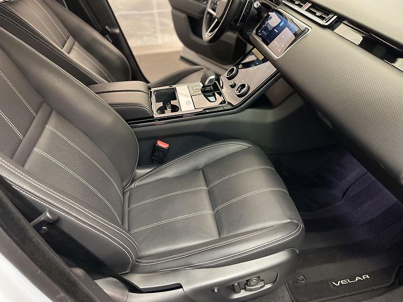 Land Rover Range Rover Velar (2021) D200,REZERVOVÁNO - fotka 17 z 41