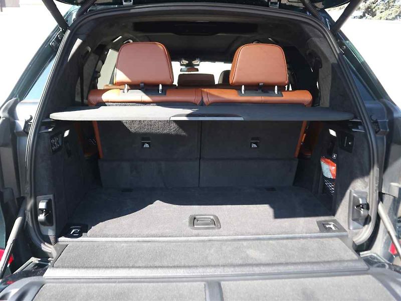 BMW X7 - fotka 10 z 10