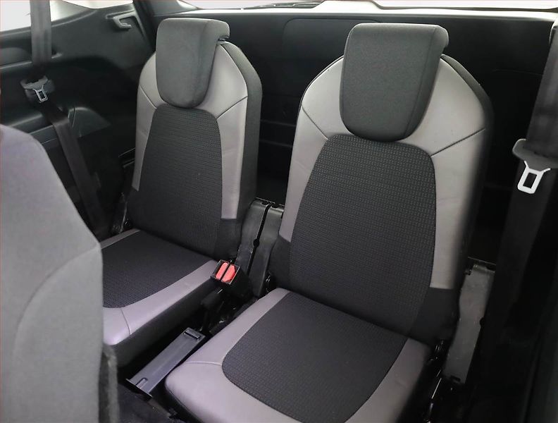 Citroën C4 Picasso (2017) 2.0 HDI, Automat, 7 míst - fotka 13 z 15