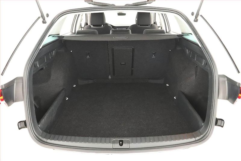 Škoda Octavia (2020) 2.0 TDI - fotka 11 z 16