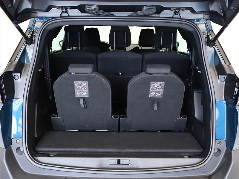 Peugeot 5008 (2023) 1.5 BlueHDi - fotka 22 z 22