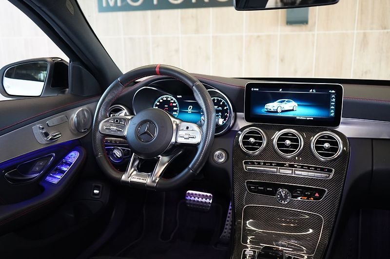 Mercedes-Benz Třídy C C43 AMG 4MATIC, Ventilace, HUD - fotka 46 z 47
