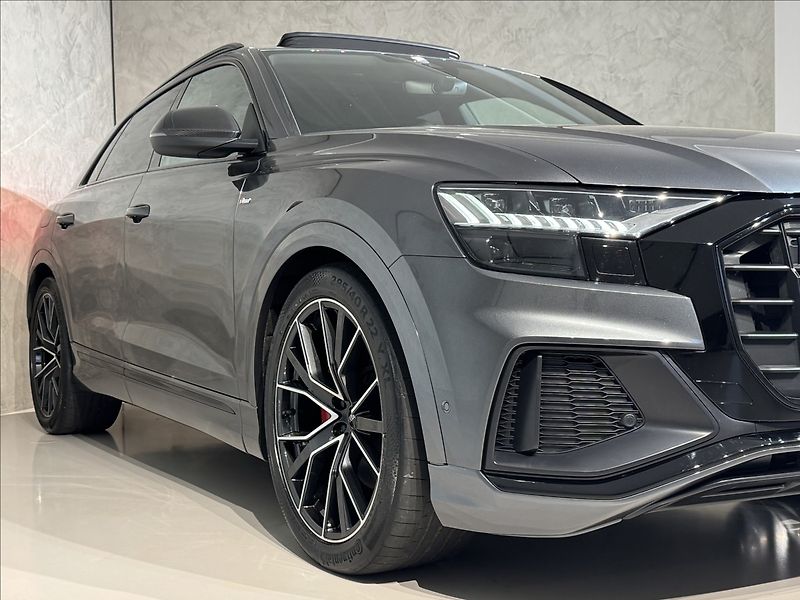 Audi Q8 3,0 TDi  Competition Plus LED - fotka 5 z 48