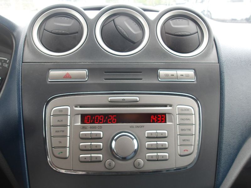 Ford Transit Connect 1,8TDCi L1H2 ČR NAJ.179000km ! - fotka 25 z 33