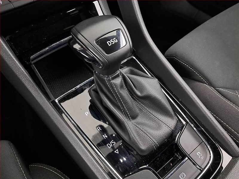 Škoda Karoq (2021) Sportline 1.5 TSI - fotka 13 z 22