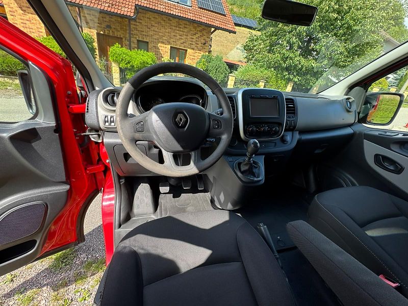 Renault Trafic (2015) - fotka 3 z 14