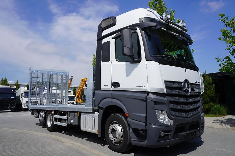 Mercedes-Benz Actros (2018) 2540 6×2 / 50 tho. km!/5 seats - fotka 13 z 24
