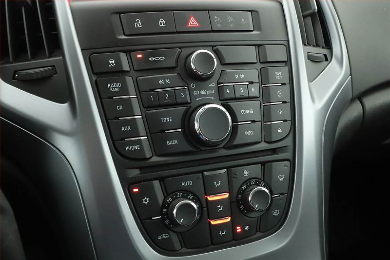 Opel Astra (2015) 1.6 CDTI, Tempomat - fotka 12 z 13